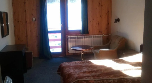 Kris Hotel, Забронировать Отель Пампорово провинция Смолян, рядом с Горнолыжный подъемник Пампорово