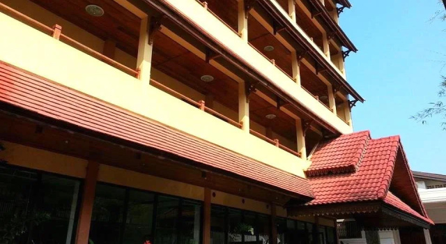 Theplangsy Hotel