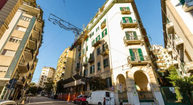 Flat 98M² 3 Bedrooms 3 Bathrooms - Naples, Buchen Sie Hotel Neapel Kampanien