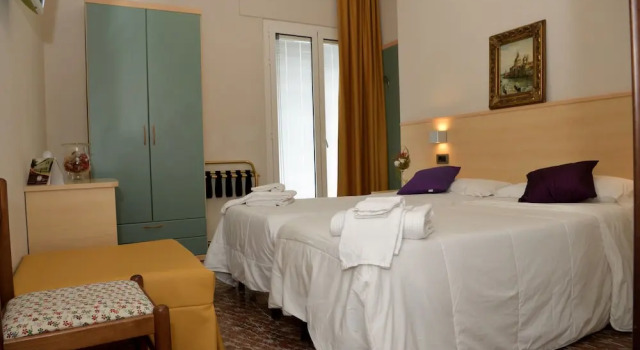 Трёхместный номер с балконом Hotel San Benedetto