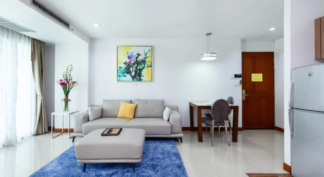 Lasalle Suites Hotel & Residence