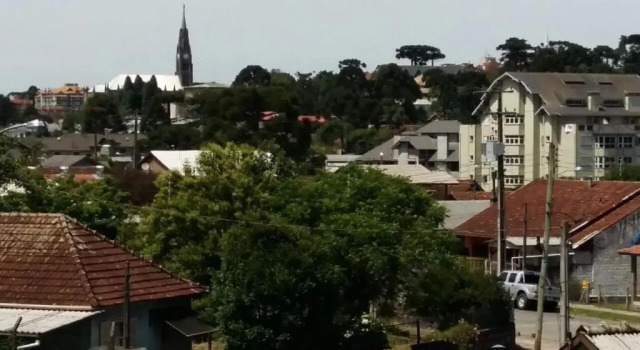 Residencial Quatro Estações, Забронировать Отель Отели Канела с парковкой, рядом с Stone Church, Парковка