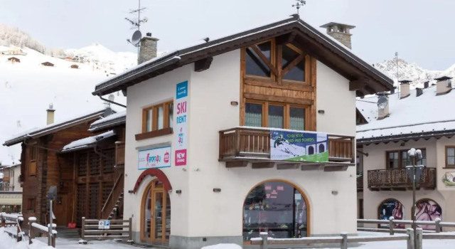 Chalet Irene Livigno, Забронировать Шале Коттеджи Ливиньо, рядом с Гондольный подъёмник Моттолино (нижняя станция), Коттедж