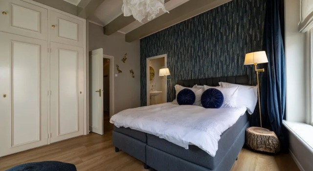 Люкс Royal Sterlogies Cityhouse Madame Agaath