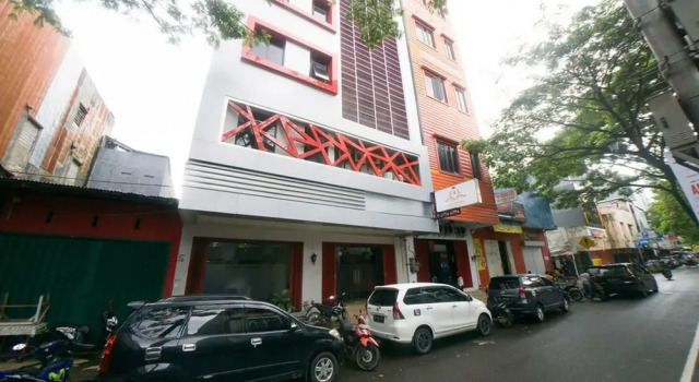 Reddoorz near Ambon Plaza, Rezerwuj Hotel Ambon Maluku