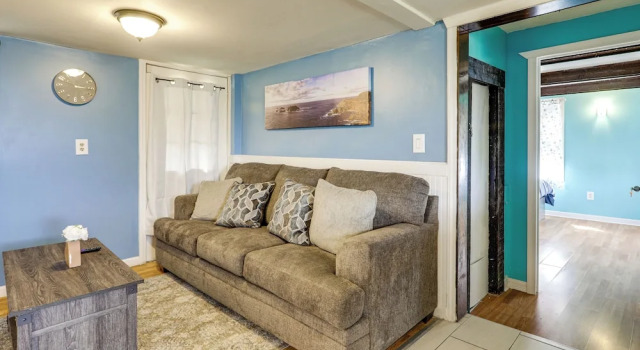Near I-95 & Rhode Island Border! Pet-friendly Home, 预订 度假屋 Attleboro 马萨诸塞州