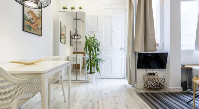 Chic Apartment Lavapies I, Забронировать Апартаменты/квартира Мадрид Провинция Мадрид, рядом с Дом-музей Лопе де Вега