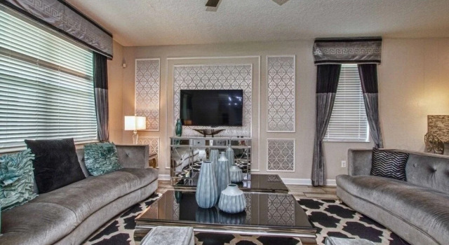 Large Family Home Full Of Amenities -4919cg 9 Bedroom Home