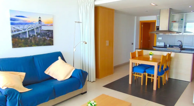 Апартаменты c 1 комнатой с балконом и с видом на море Apartaments Voramar
