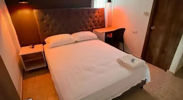 Camera Economy Hotel Almalu