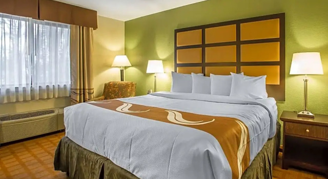 Люкс с видом на окрестности Quality Inn & Suites Marinette