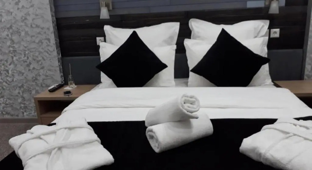 Люкс Small Hotel