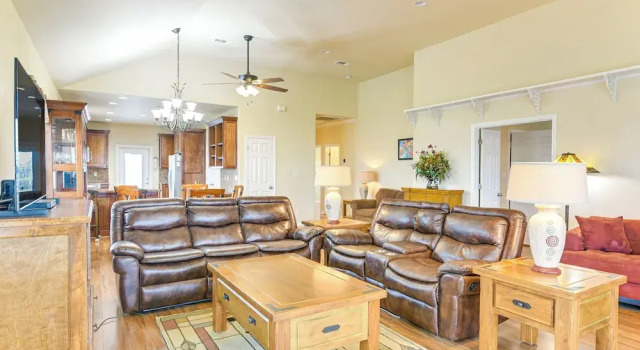 Walk to Beach! Bayfront Coastal Gem in Gilchrist