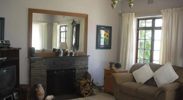 Peak Village Lodge