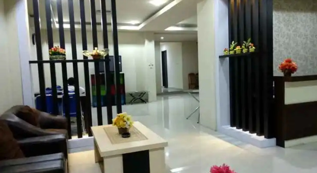 Hotel Aramas, Prenota Hotel Hotel a Sulawesi con parcheggio, Parcheggio