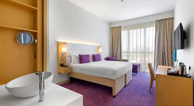 Двухместный номер Superior Premier Inn Dubai Ibn Battuta Mall