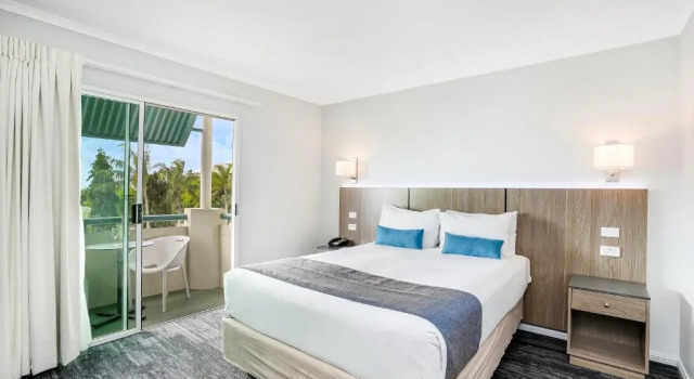 Двухместный номер Deluxe Cairns Sheridan Hotel