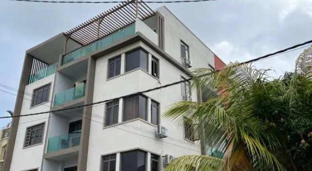3BD Luxury Penthouse, Big Terrace, 5min from beach, Prenota Hotel Flic-en-Flac Mauritius Costa Ovest
