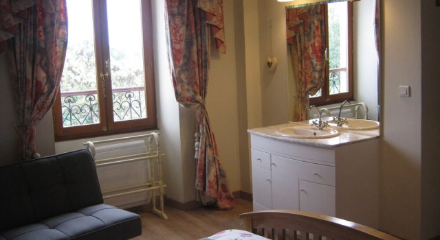 Le Papillon at le paradis