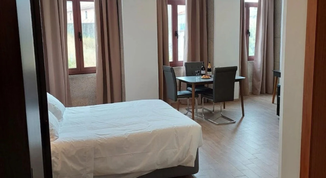 New Life - AVENIDA ALIADOS SUITE-1F