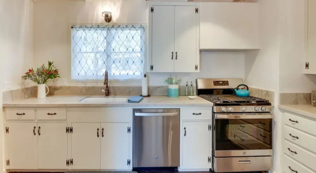 Коттедж Vacation Rental Home ~ 1 Mi to Carmel Beach!