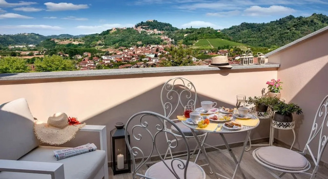 Roncaglia Suite