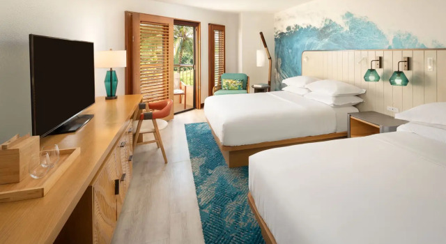 Четырёхместный номер Standard с видом на сад Sheraton Kauai Coconut Beach Resort
