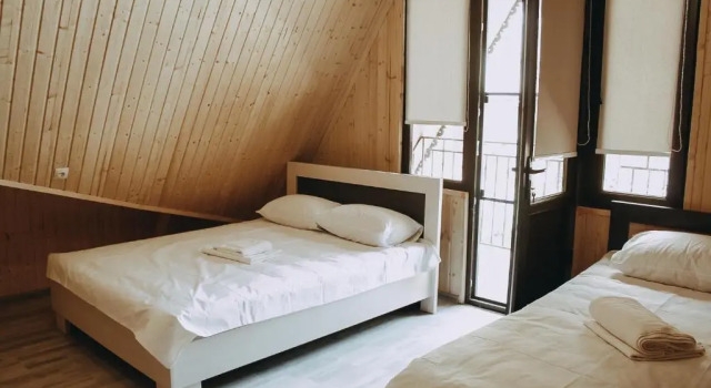 Dom Adonis, Varaa Hotelli Hotellit Tavush region aamiaisella, Aamiainen