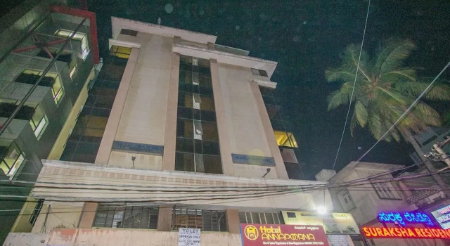 OYO 25036 Suraksha Residency