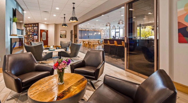 The Rushmore Hotel & Suites; BW Premier Collection, Забронировать Отель Рапид-Сити Black Hills National Forest, рядом с Аллея искусств