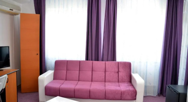 Номер Deluxe Amethyst House Therme & Bucharest Otopeni Airport