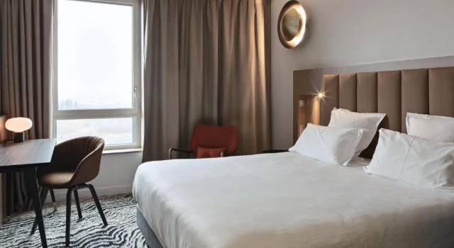 Двухместный номер Superior с видом на озеро DoubleTree by Hilton Lyon Eurexpo & Spa