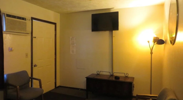 Burkewood Inn, Réserver Hôtel Lansing Michigan