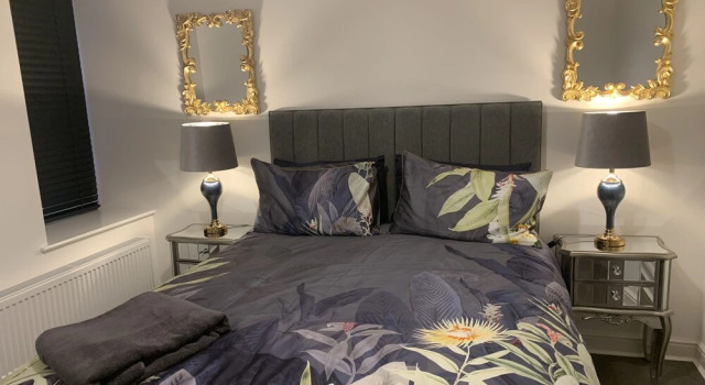 Immaculate Luxury 2-bed Apartment in Lancaster, Varaa Huoneisto Asunnot kohteessa Merseyside, Huoneisto