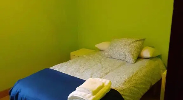 Praia da Borna 1ºB, Book Hotel  