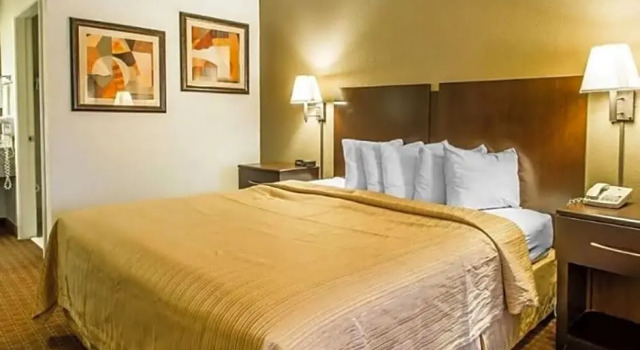 Четырёхместный люкс Quality Inn & Suites near Panama City Beach