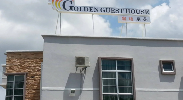 Super OYO 89930 Golden Guest House, Rezervovat Penzión Hotely v Kuantan s parkováním, Parkování