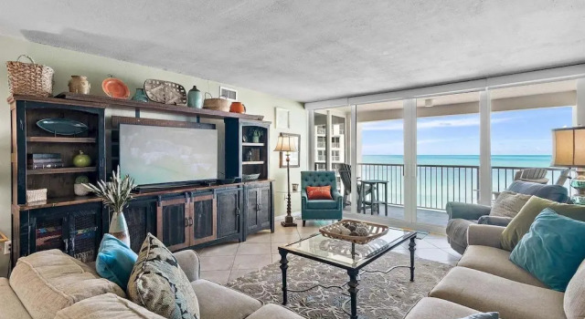 Shoreline Towers 1102 2 Bedroom Condo, Varaa Hotelli Hotellit Emerald Coast uima-altaalla, Uima-allas