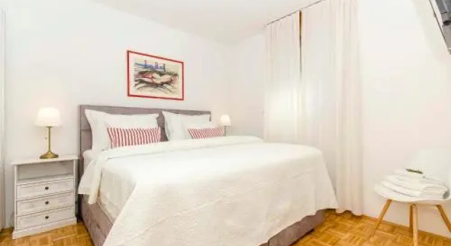 Apartment Maya, Prenota Appartamento Splitska 