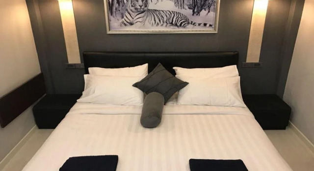 Pillow Hill Hotel, Забронировать Отель Бангсаре провинция Чонбури, рядом с Аквапарк Cartoon Network Amazone