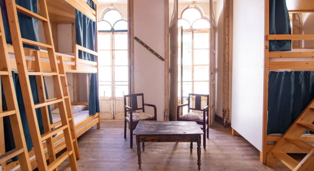 Кровать в общем номере Tilia Hostel