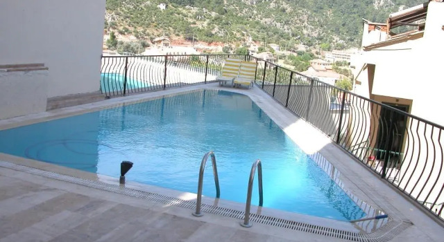 Es Apartments