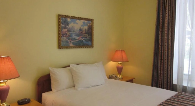 Hôtel Manoir de lEsplanade, Забронировать Отель Отели Квебека 3 звезды, рядом с Agora, 3*
