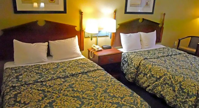 Четырёхместный номер Standard Country Hearth Inn & Suites Dawson