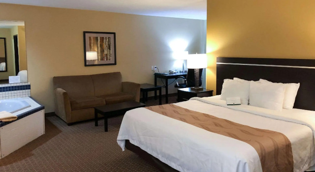 Двухместный люкс Quality Inn & Suites Sun Prairie Madison East