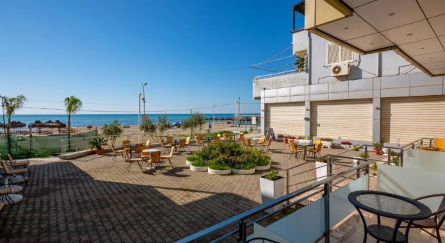 Трёхместный номер Standard с балконом и с видом на море Hotel Kojku
