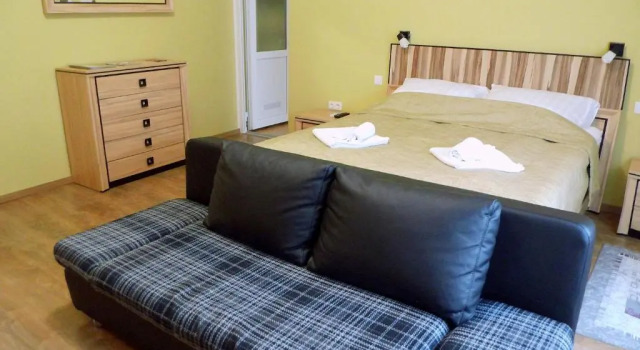 Апартаменты Eszter Apartman