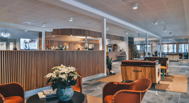 Ädelfors Hotell & Vandrarhem, Boek Hotel Holsbybrunn Jönköping