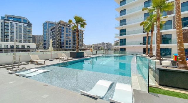 Апартаменты Luxurious 1 Bedroom Retreat With Pool gym and Game