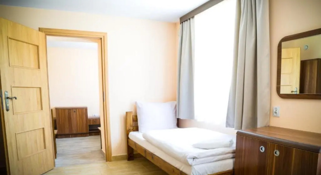 Четырёхместный номер Standard ZGODA Kompleks Hotelarski
